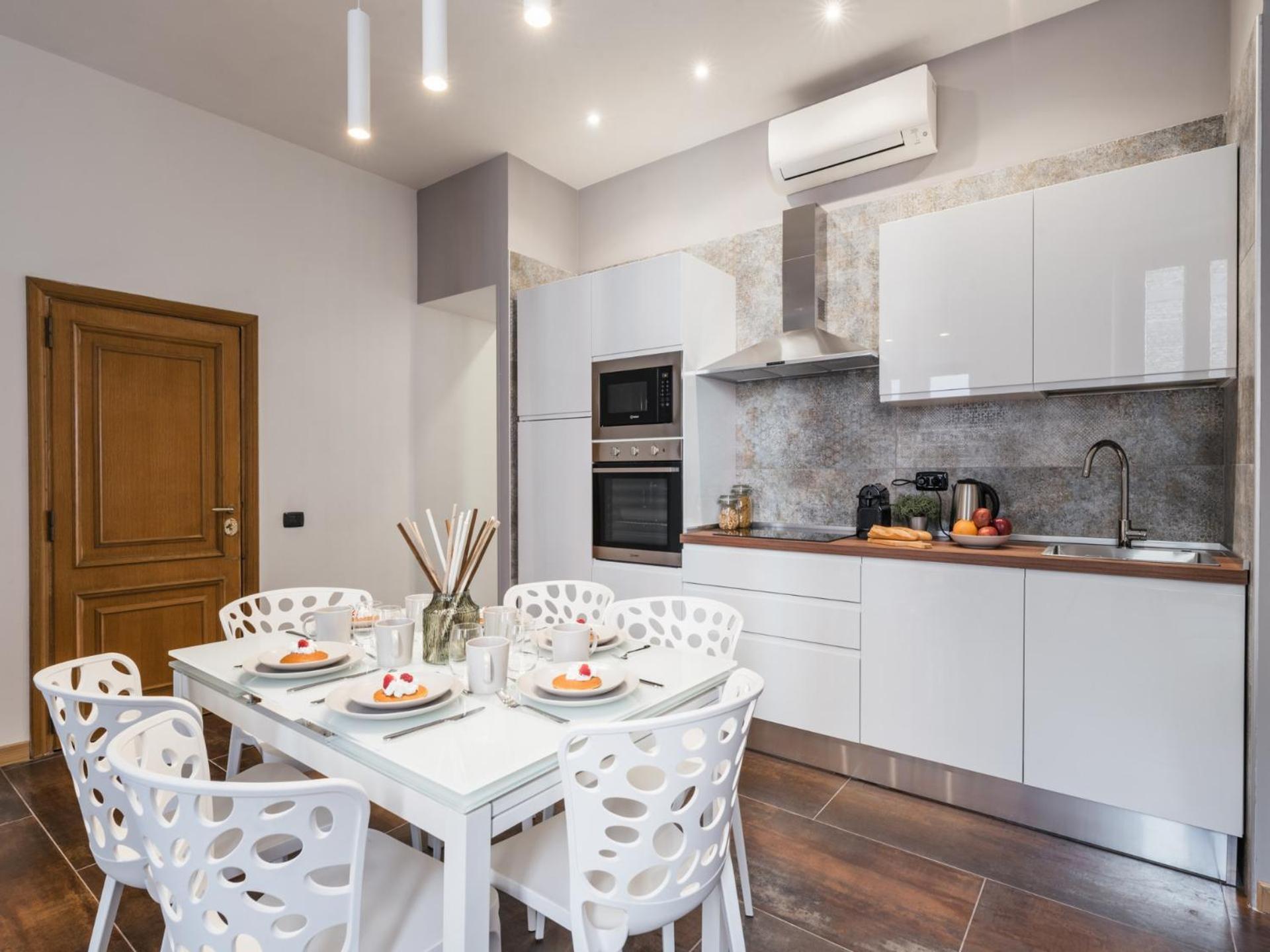 The Best Rent - Four-Room Apartment A Few Steps From The Trevi Fountain Экстерьер фото